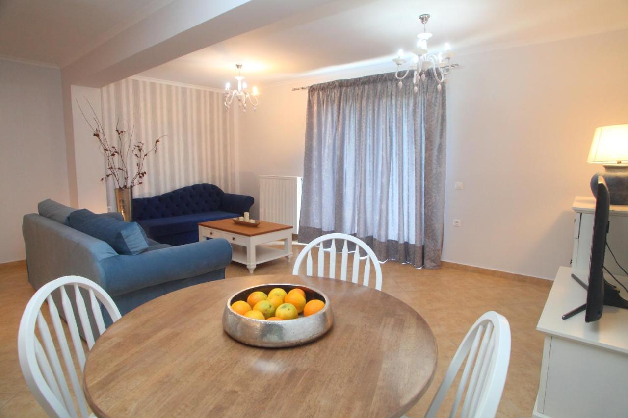 Pirofani Villa Apartments Apolpaina Екстер'єр фото