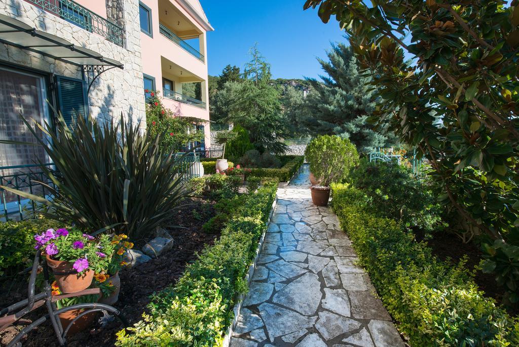 Pirofani Villa Apartments Apolpaina Екстер'єр фото