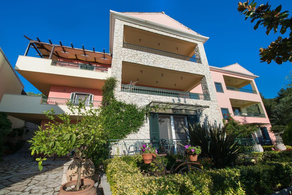Pirofani Villa Apartments Apolpaina Екстер'єр фото